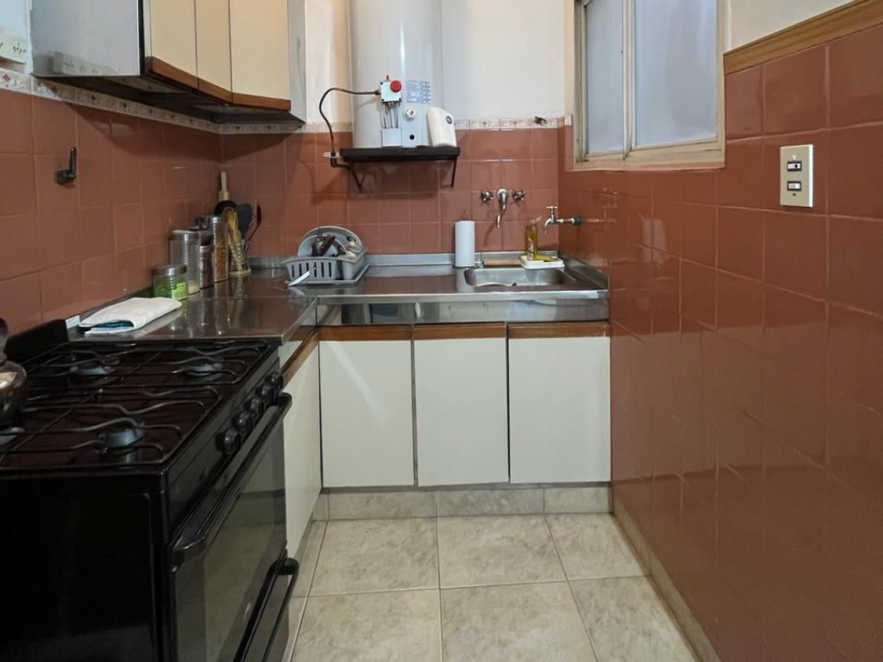 PROPIEDAD CENTRICA EN PLANTA ALTA CON LOCAL COMERCIAL