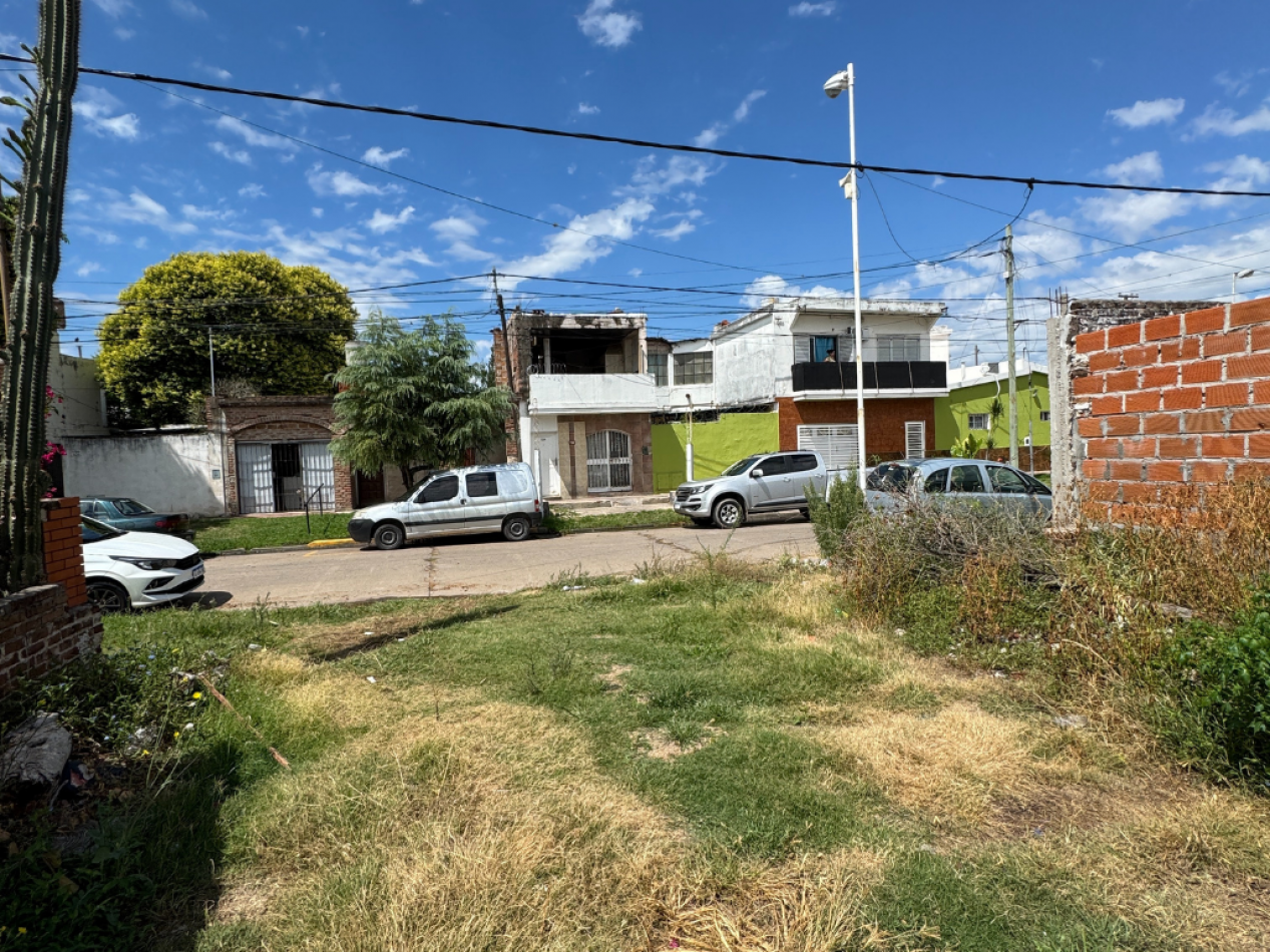TERRENO MORENO Y GRELLA A METROS DE DON BOSCO