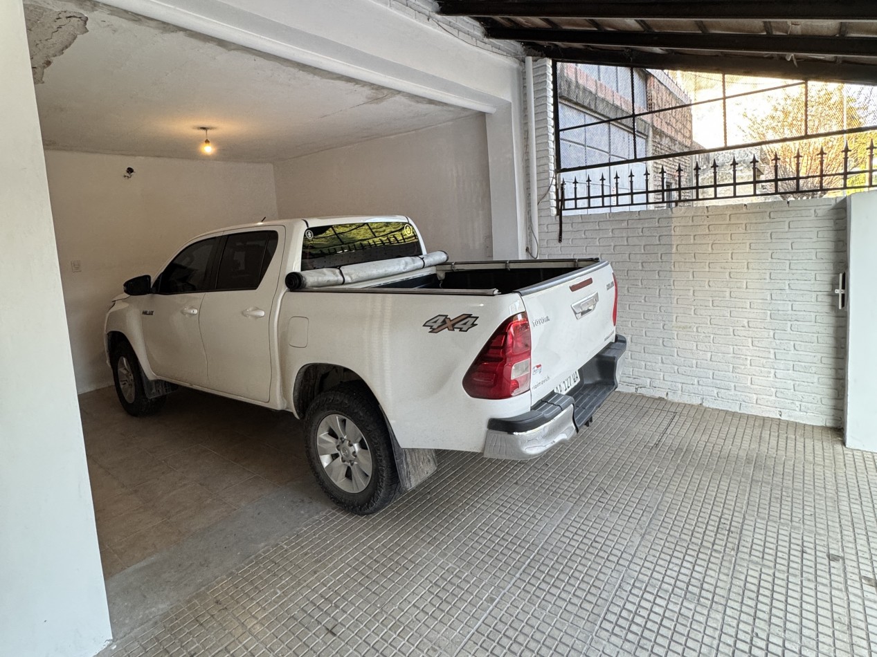 VENTA - CASA ZONA AV EJERCITO Y GUTIERREZ