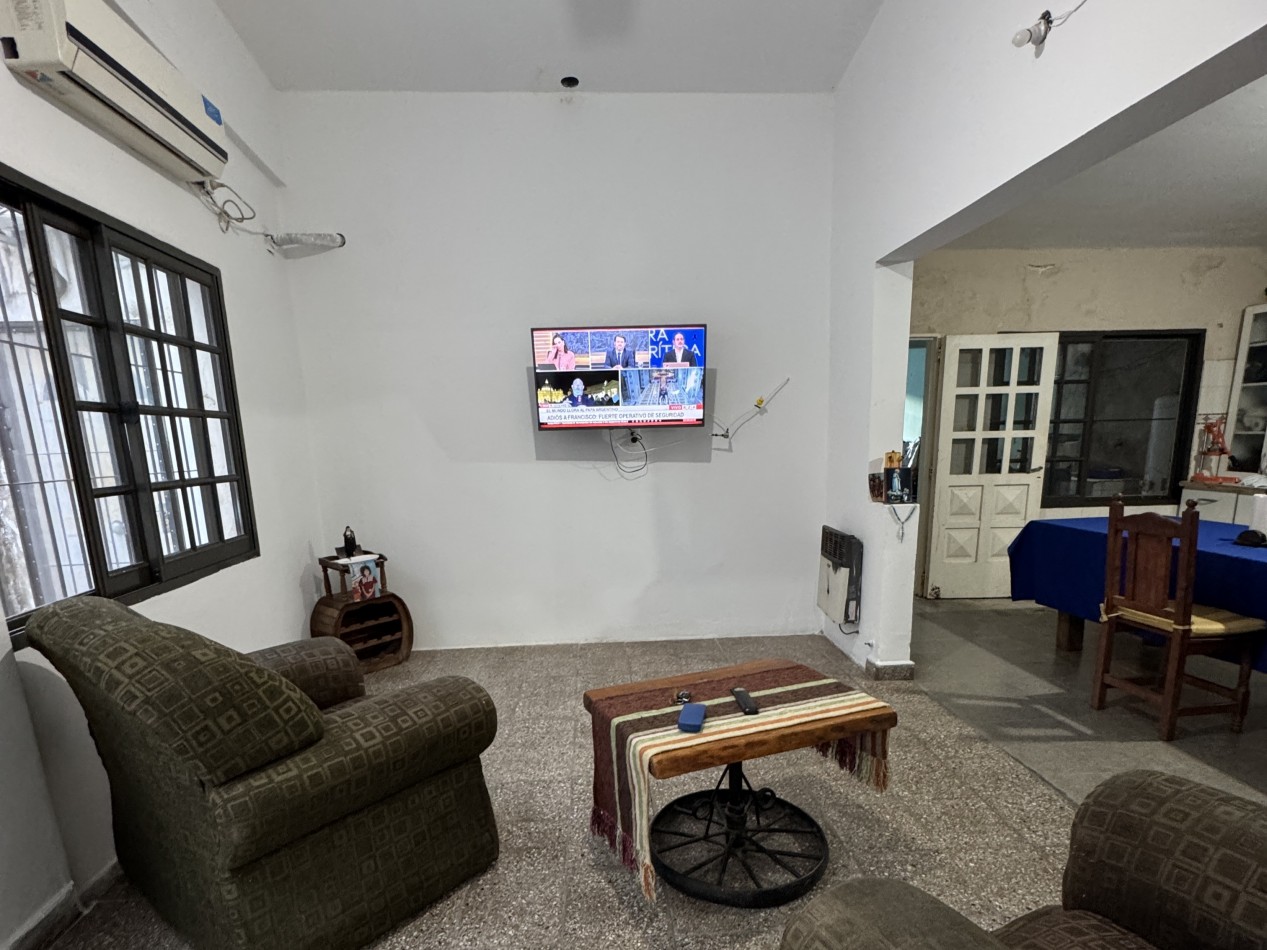VENTA - CASA ZONA AV EJERCITO Y GUTIERREZ