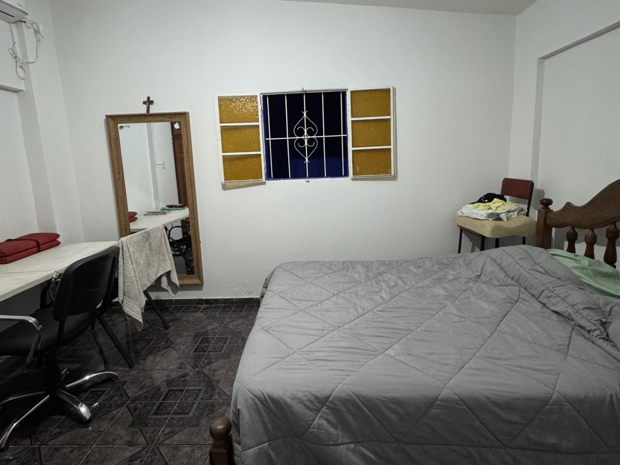 VENTA - CASA ZONA AV EJERCITO Y GUTIERREZ