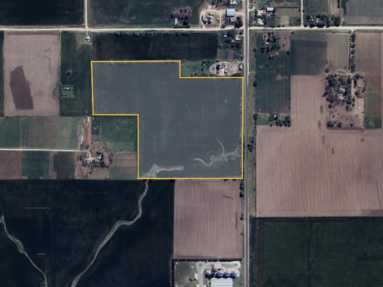 SE VENDE CAMPO SOBRE RUTA 11