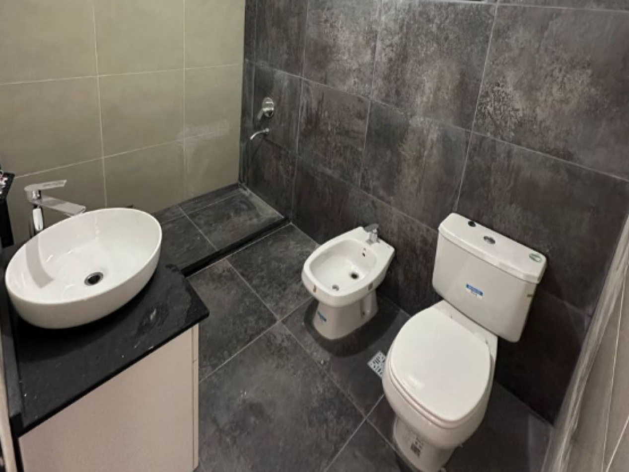 VENTA - CASA A ESTRENAR CON VISTA AL RIO | ZONA PARQUE