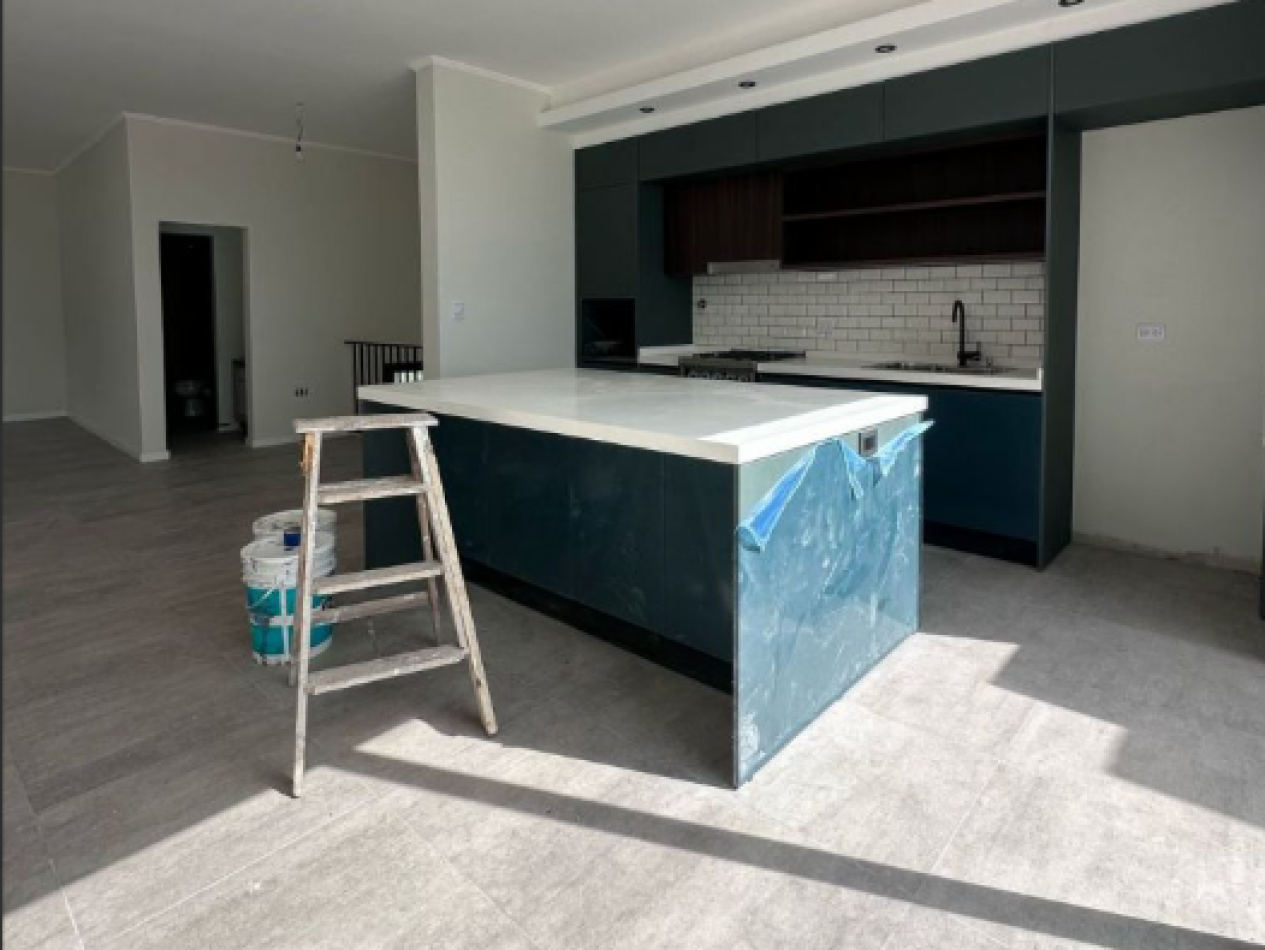 VENTA - CASA A ESTRENAR CON VISTA AL RIO | ZONA PARQUE