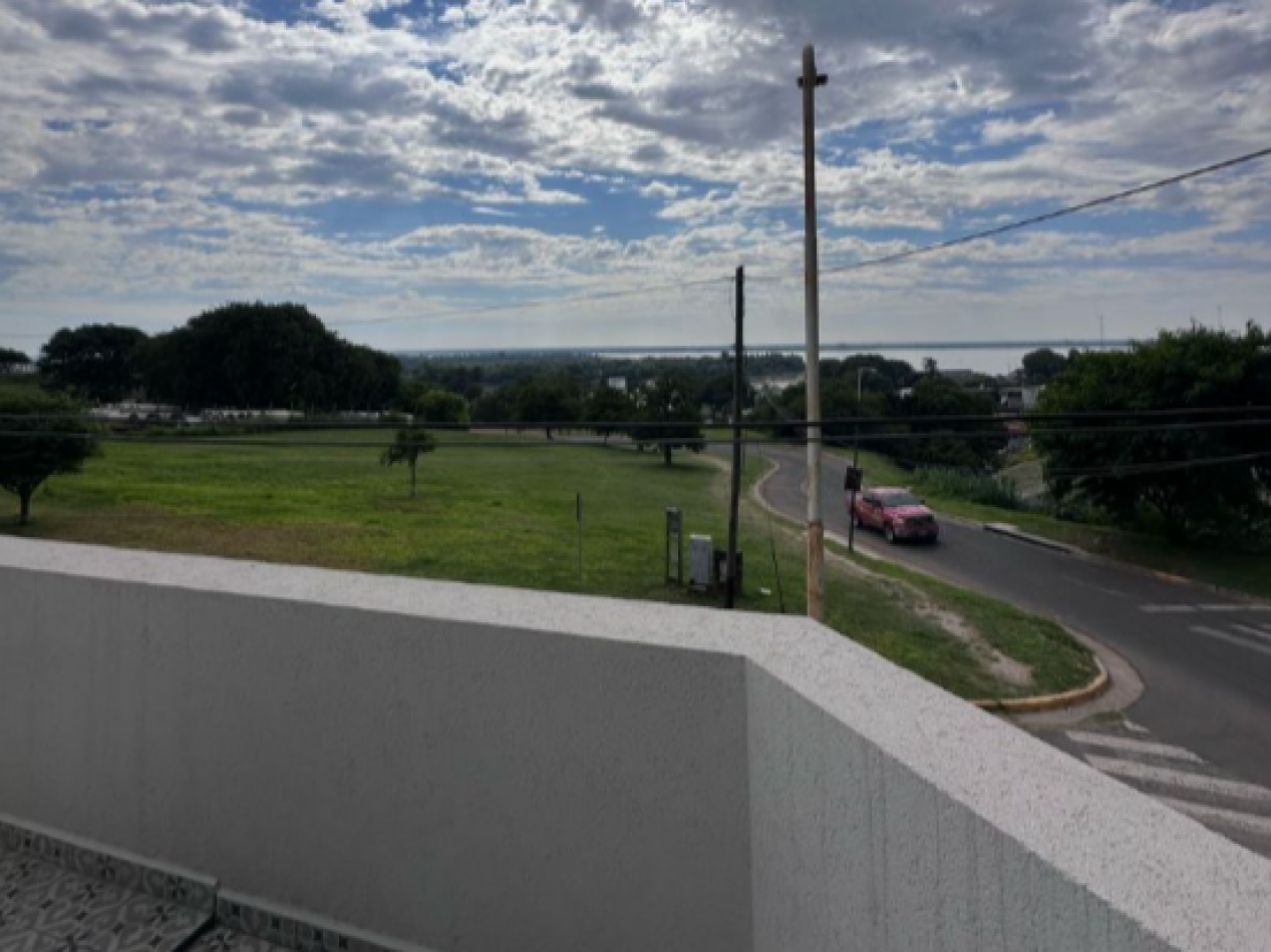 VENTA - CASA A ESTRENAR CON VISTA AL RIO | ZONA PARQUE