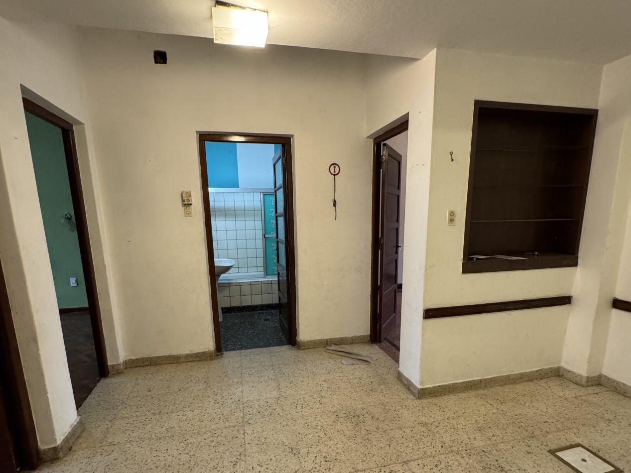 VENTA - CASA AV. EJERCITO UBICACION ESTRATEGICA APTA CREDITO
