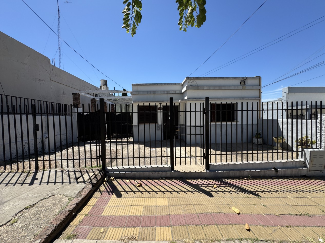 Casa en calle Francisco Soler - Terreno de 790 m²