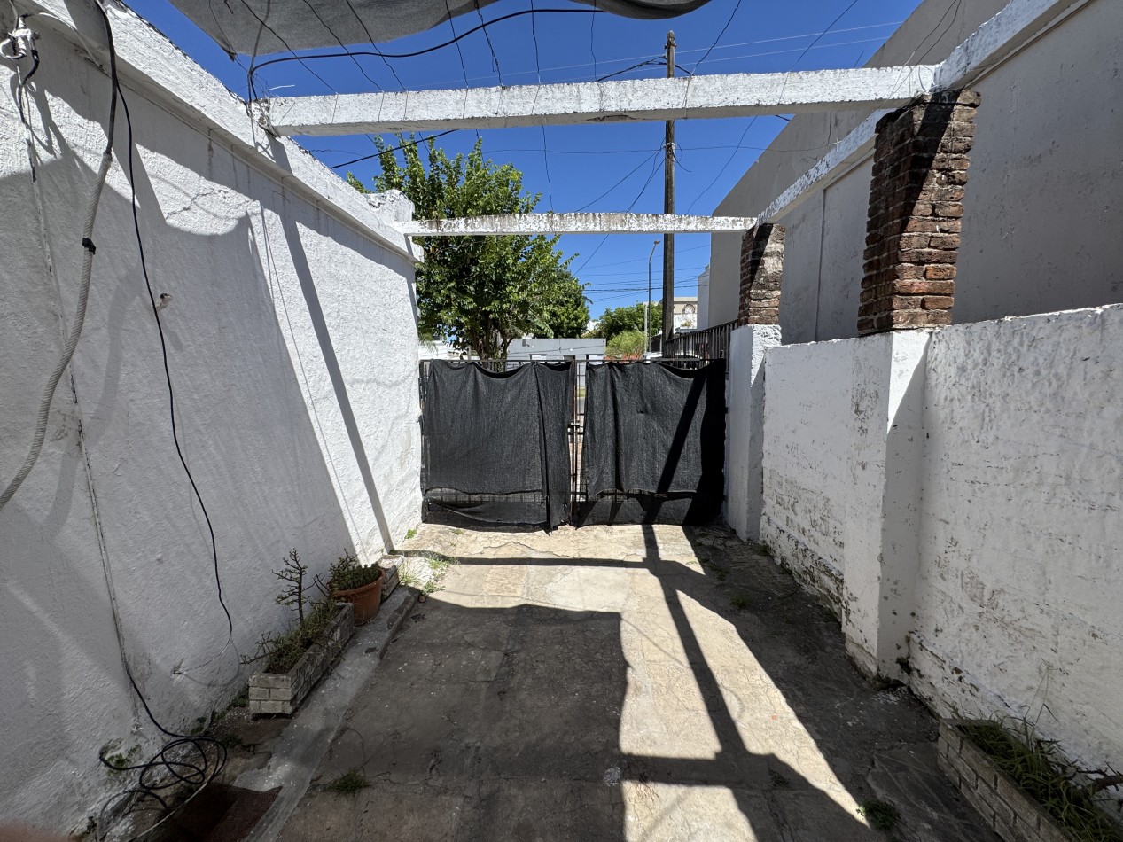 Casa en calle Francisco Soler - Terreno de 790 m²