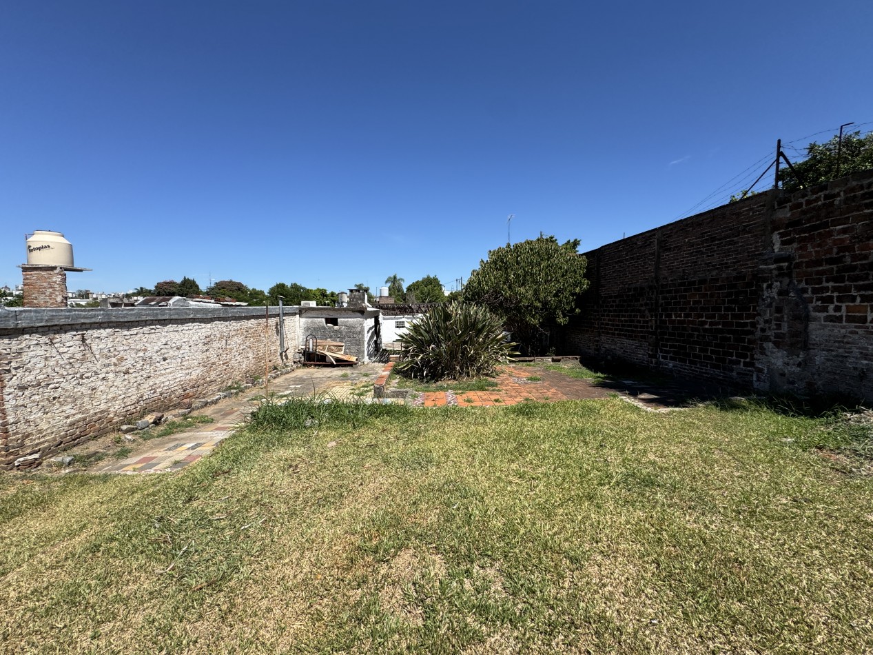 Casa en calle Francisco Soler - Terreno de 790 m²