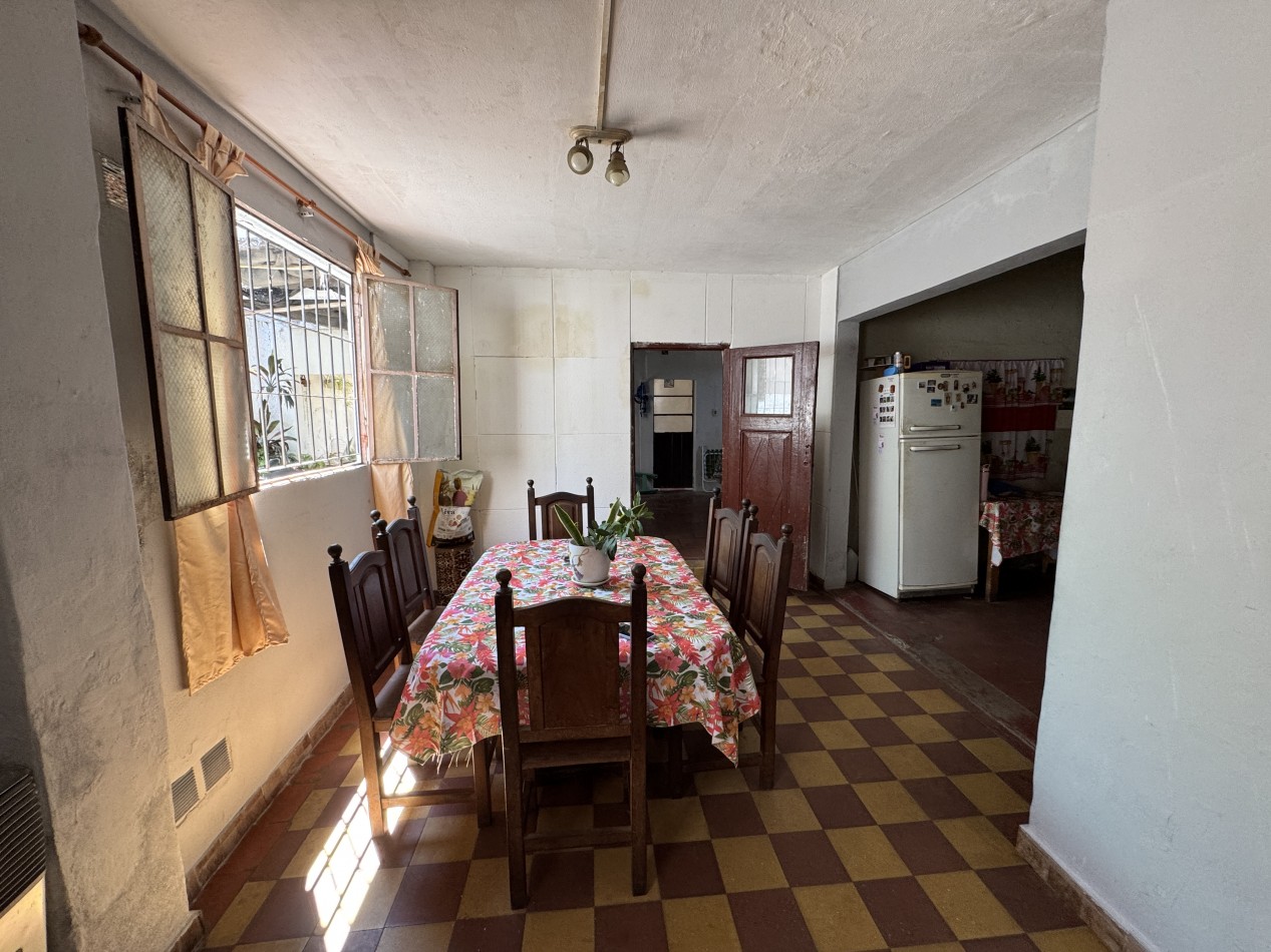 Casa en calle Francisco Soler - Terreno de 790 m²