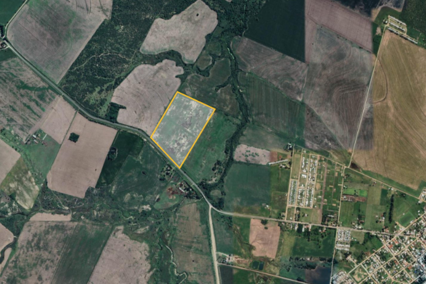 VENTA - CAMPO SOBRE RUTA EN SEGUI 