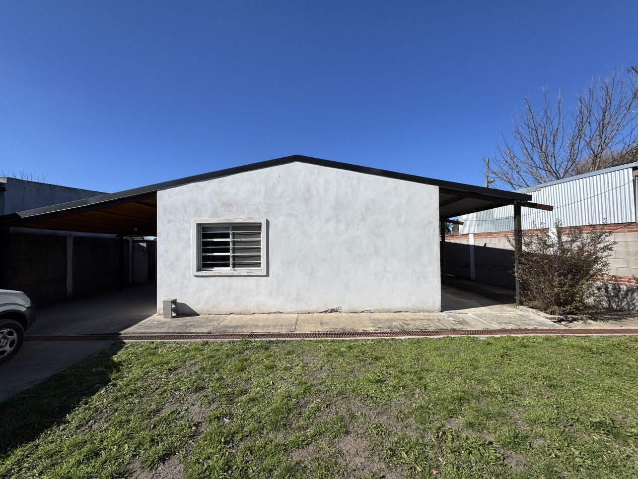 Casa de 2 dormitorios con pileta en terreno de 1.000 m² - Colonia Avellaneda