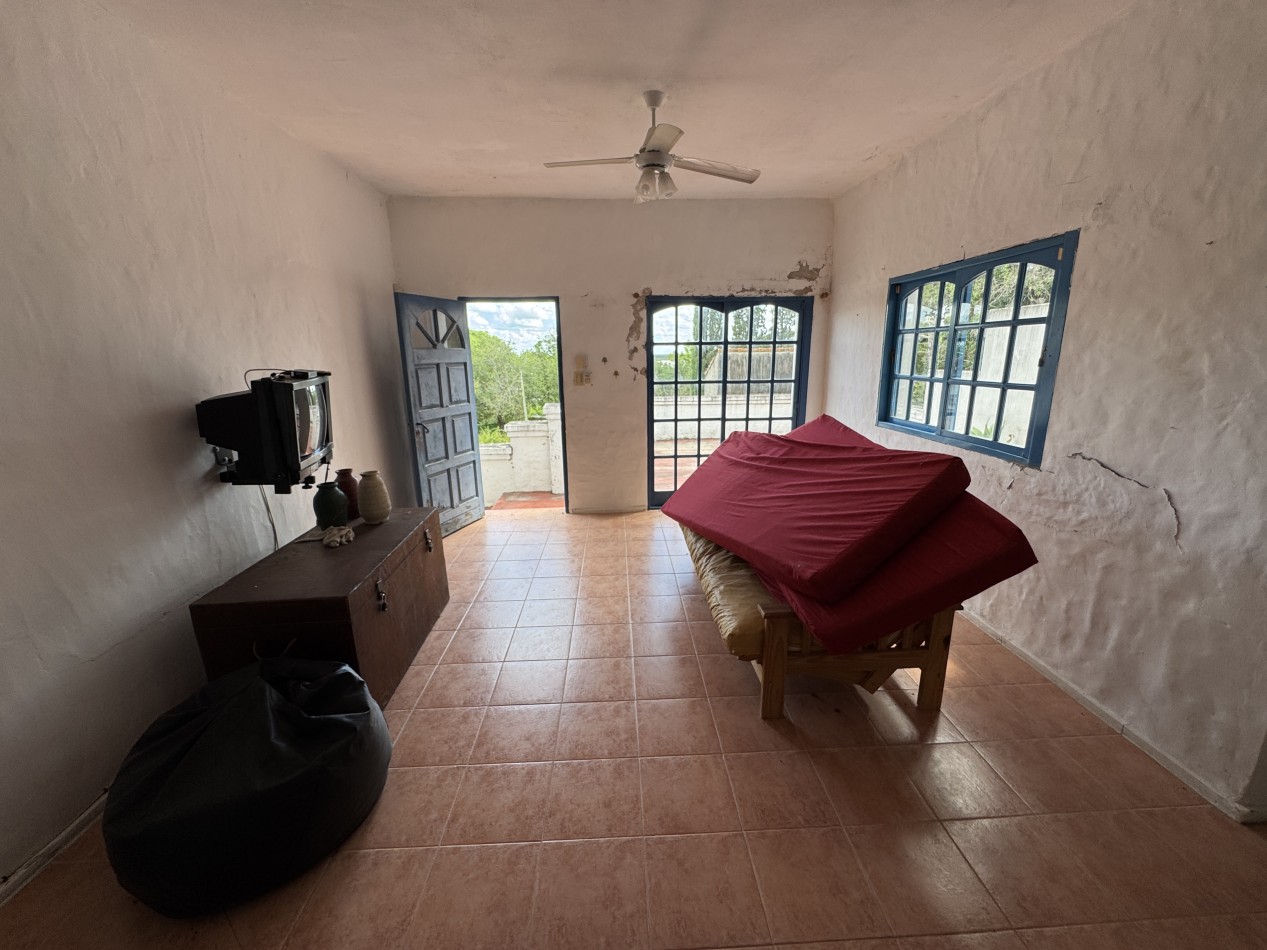 Casa con vista al rio y pileta | A refaccionar | - Frente al camping en Villa Urquiza, Entre Rios