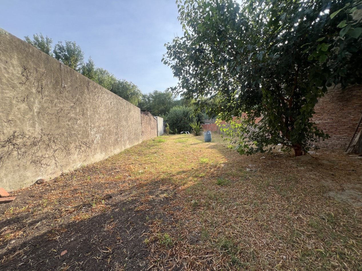 Terreno de 450 m² en zona Miguel David y Division Los Andes - Con asfalto y servicios en Parana