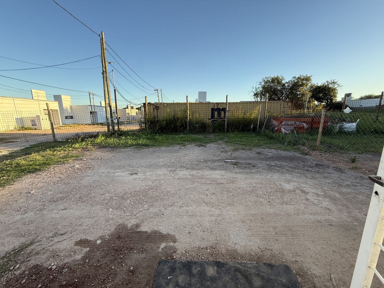 Casa a estrenar de 1 dormitorio con patio en Parana