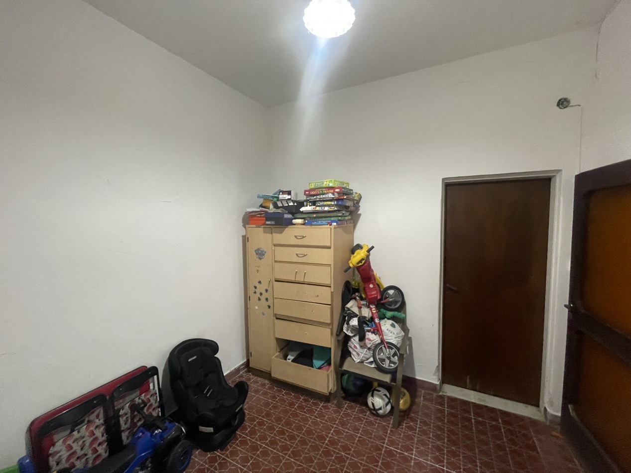 Casa de 2 dormitorios apta credito hipotecario con patio y cochera - Parana