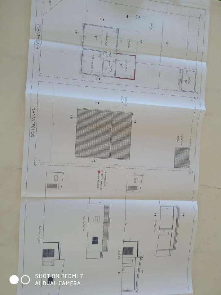Casa de 2 dormitorios apta credito en esquina - Terreno amplio en Colonia Avellaneda