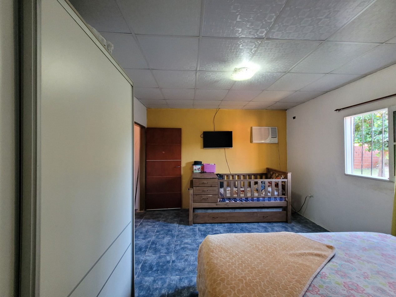 Casa de 2 dormitorios apta credito en esquina - Terreno amplio en Colonia Avellaneda