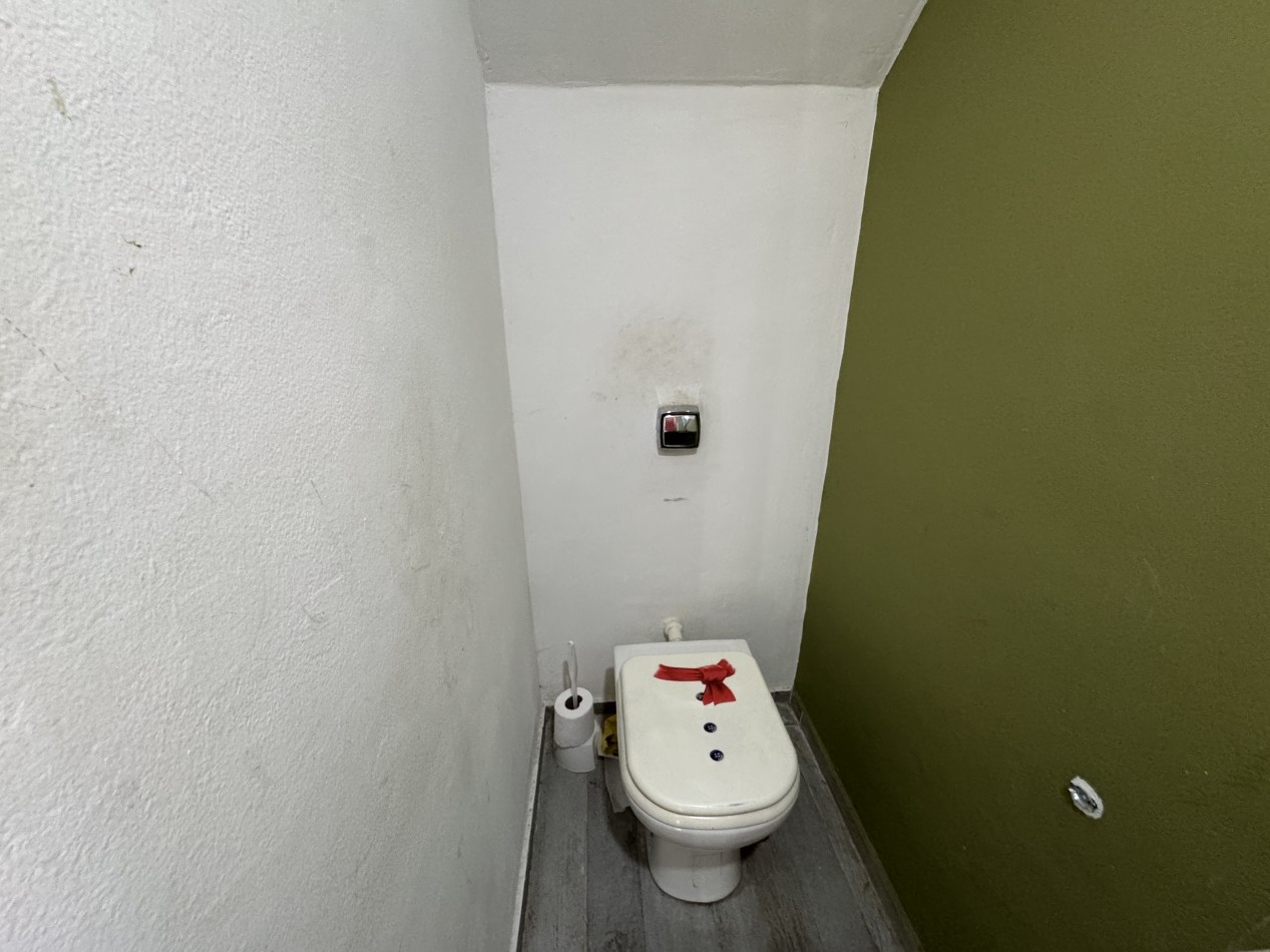 Casa de 2 dormitorios apta credito con gran patio y cochera - Barrio Lomas del Golf en Parana