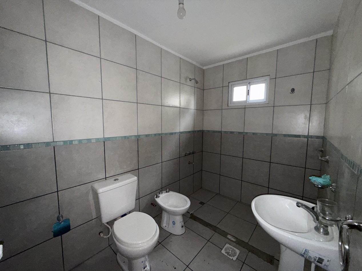 Casa a estrenar de 2 dormitorios con quincho y estudio independiente - Apta credito en Colonia Avellaneda