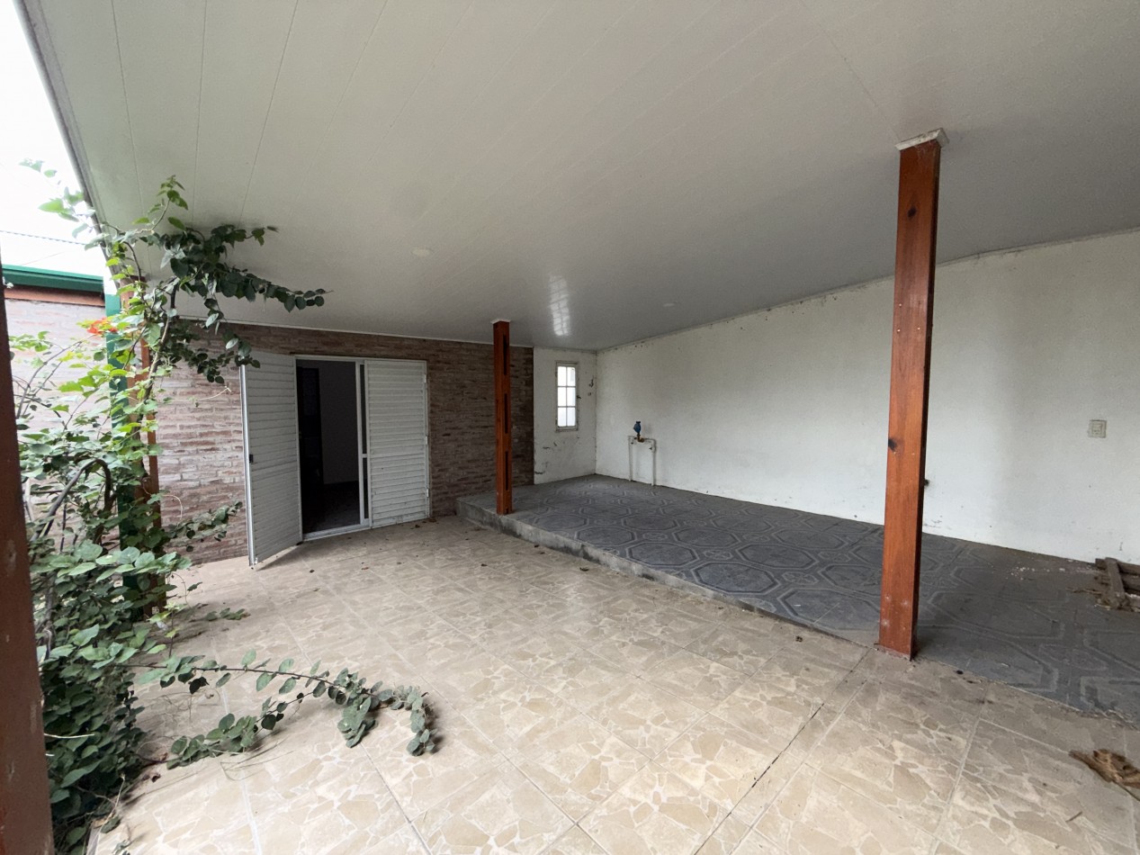 Casa a estrenar de 2 dormitorios con quincho y estudio independiente - Apta credito en Colonia Avellaneda