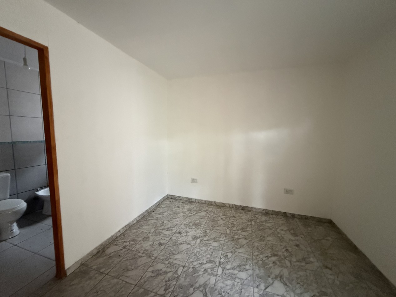 Casa a estrenar de 2 dormitorios con quincho y estudio independiente - Apta credito en Colonia Avellaneda