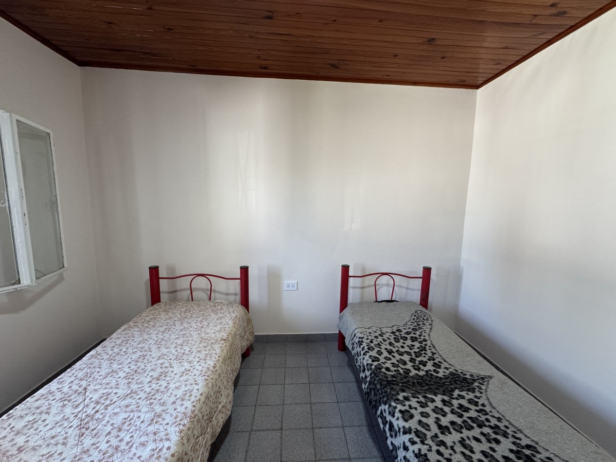 Casa con dos viviendas y cochera - Ideal inversion o renta en zona Don Bosco y Diaz Velez, Parana