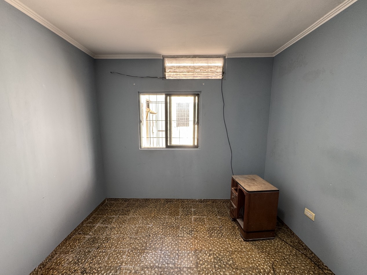 Casa con dos viviendas y cochera - Ideal inversion o renta en zona Don Bosco y Diaz Velez, Parana