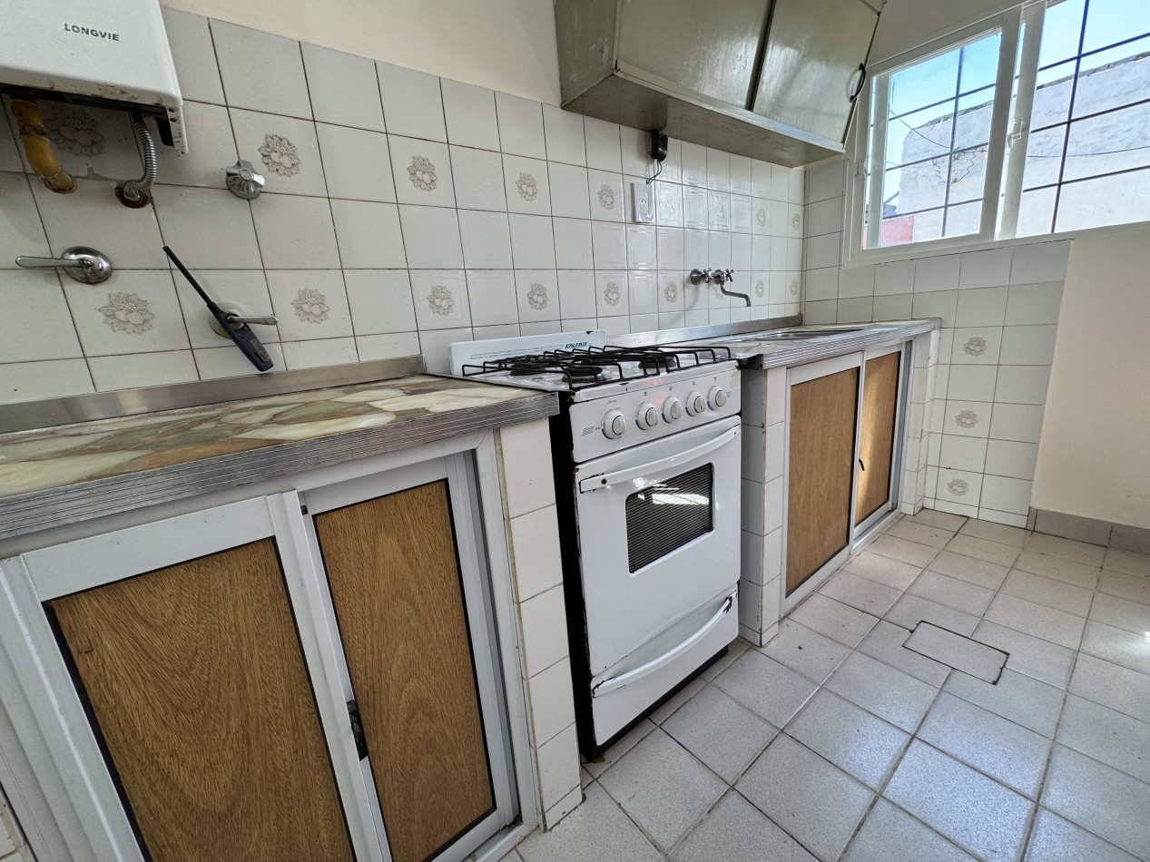 Casa con dos viviendas y cochera - Ideal inversion o renta en zona Don Bosco y Diaz Velez, Parana