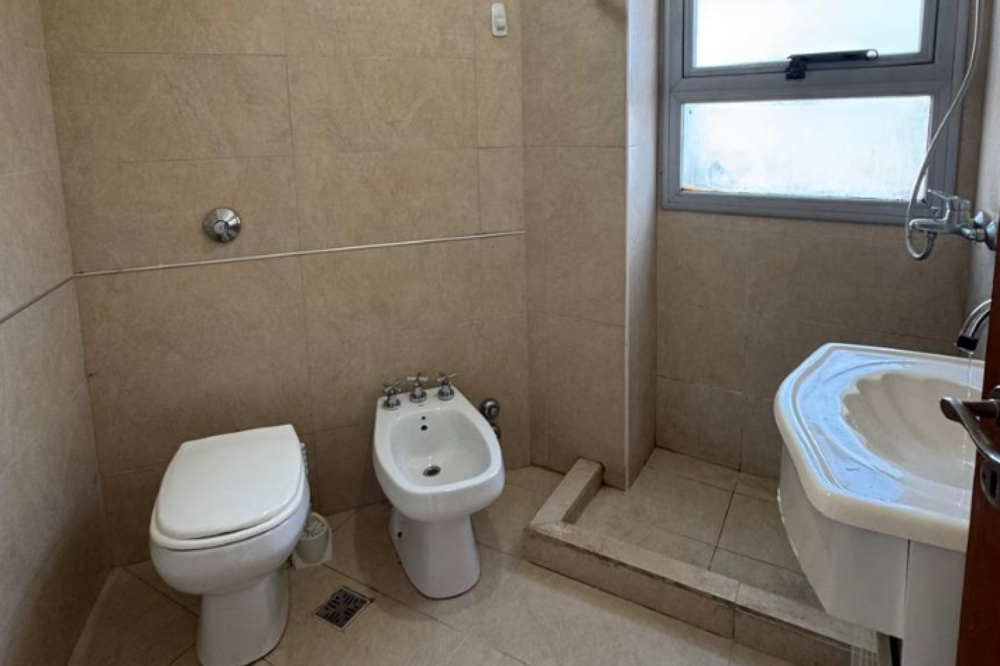 Alquiler departamento de 1 dormitorio con balcon - Zona Facultades en Parana