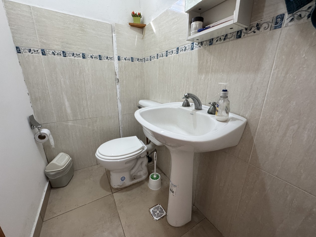 Casa de 3 dormitorios con quincho y vestidor - en Oro Verde