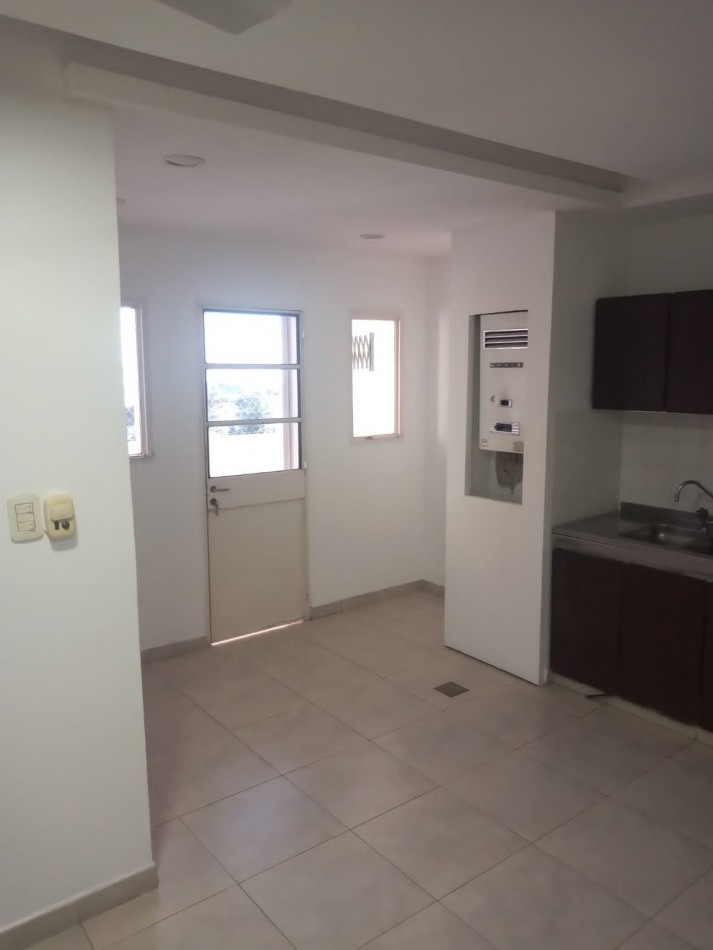 EN VENTA DEPTO 2 DORM. SOBRE ALAMEDA DE LA FEDERACION