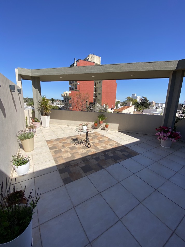 SE VENDE EXCLUSIVA PROPIEDAD ZONA PLAZA SAENZ PEÑA