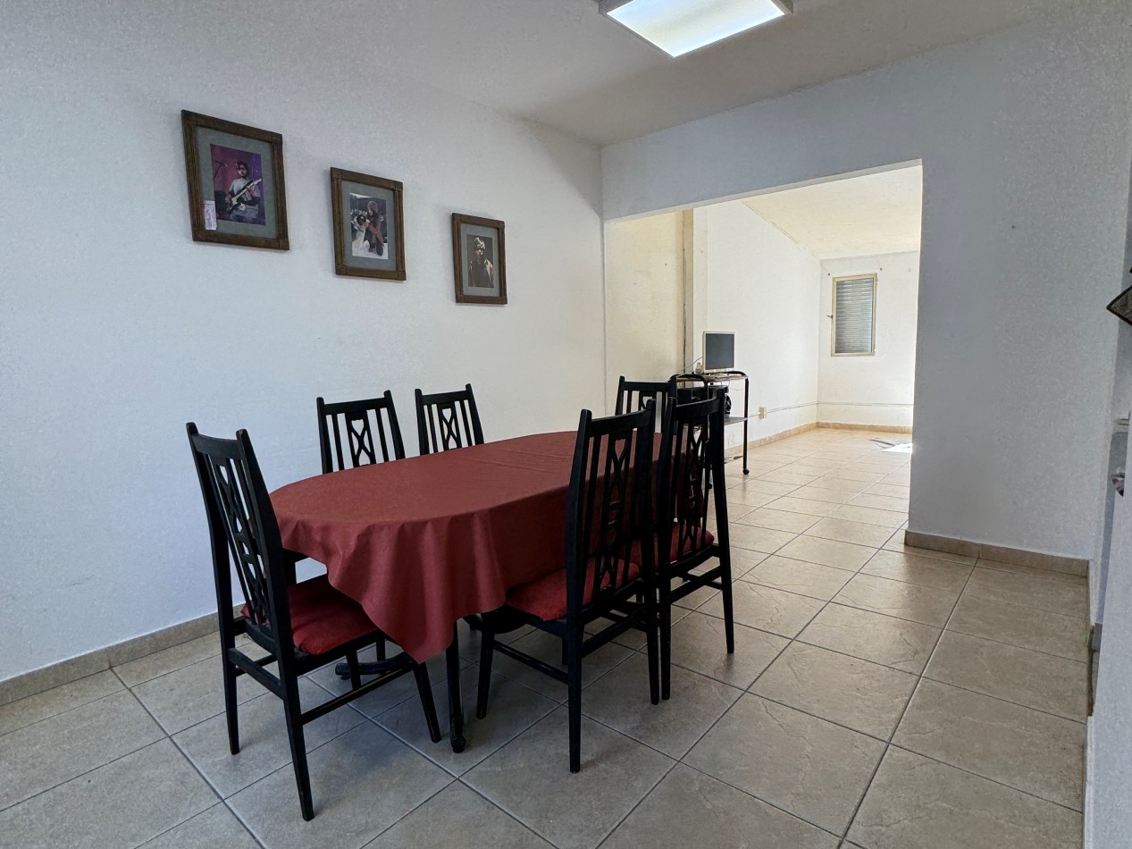 ¡SE VENDE CASA APTA CREDITO 4 DORMITORIOS !