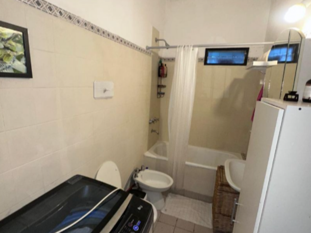 VENTA - CASA 3 DORMITORIOS ZONA BLAS PARERA Y BROWN