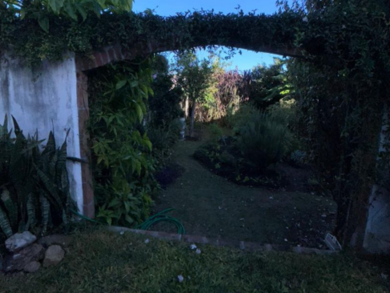 VENTA - CASA 3 DORMITORIOS ZONA BLAS PARERA Y BROWN