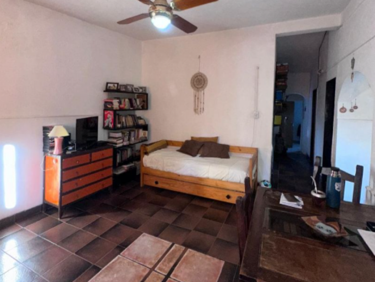 VENTA - CASA 3 DORMITORIOS ZONA BLAS PARERA Y BROWN