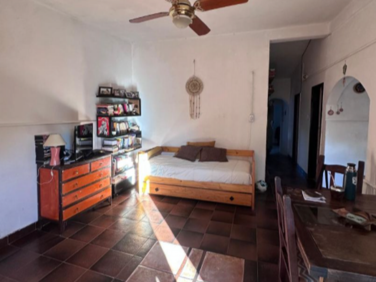 VENTA - CASA 3 DORMITORIOS ZONA BLAS PARERA Y BROWN