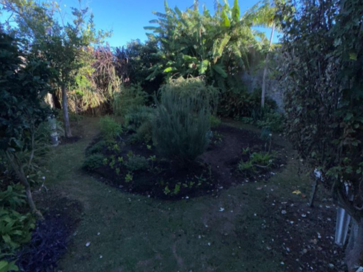 VENTA - CASA 3 DORMITORIOS ZONA BLAS PARERA Y BROWN