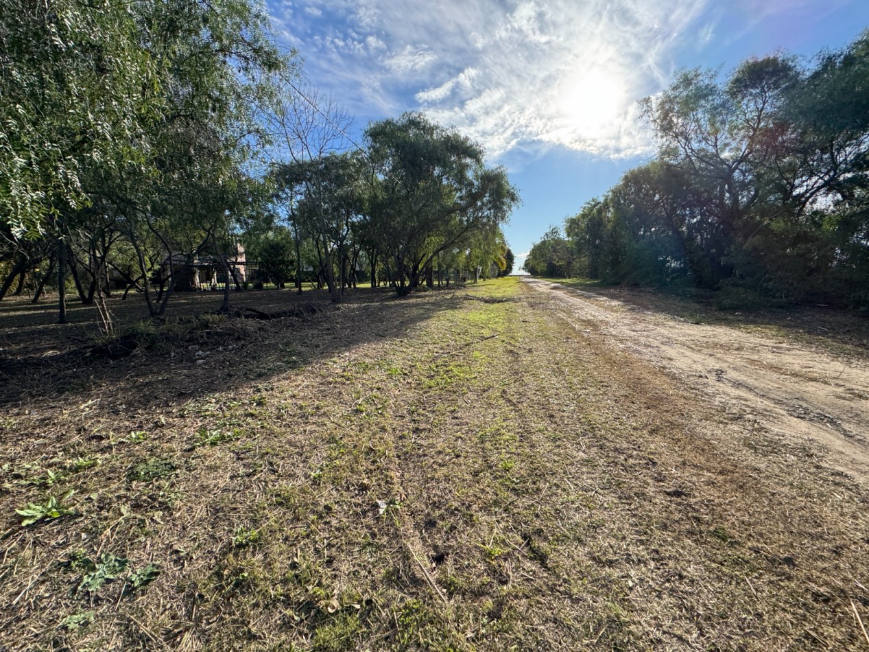 SE VENDE AMPLIO LOTE EN SAUCE MONTRULL 1770 m2