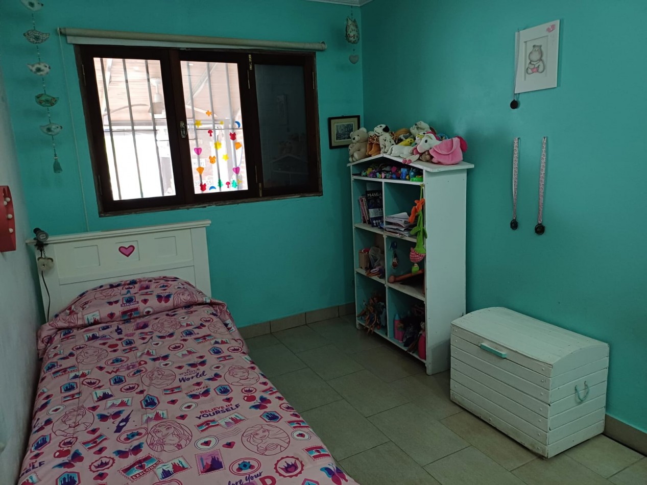 VENTA - CASA 2 DORMITORIOS ZONA EL CHARRUA