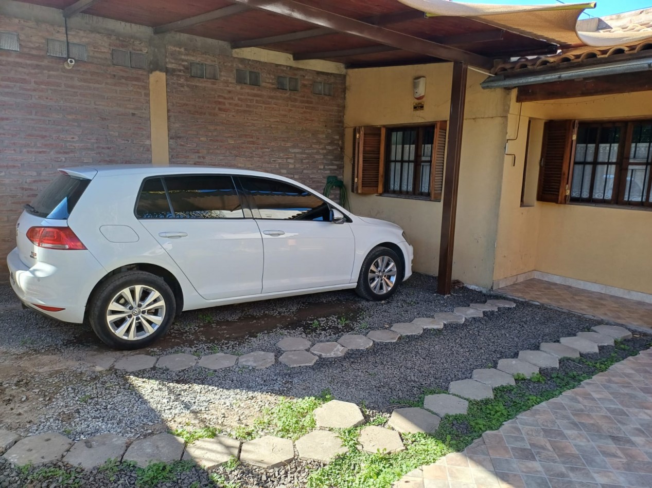VENTA - CASA 2 DORMITORIOS ZONA EL CHARRUA