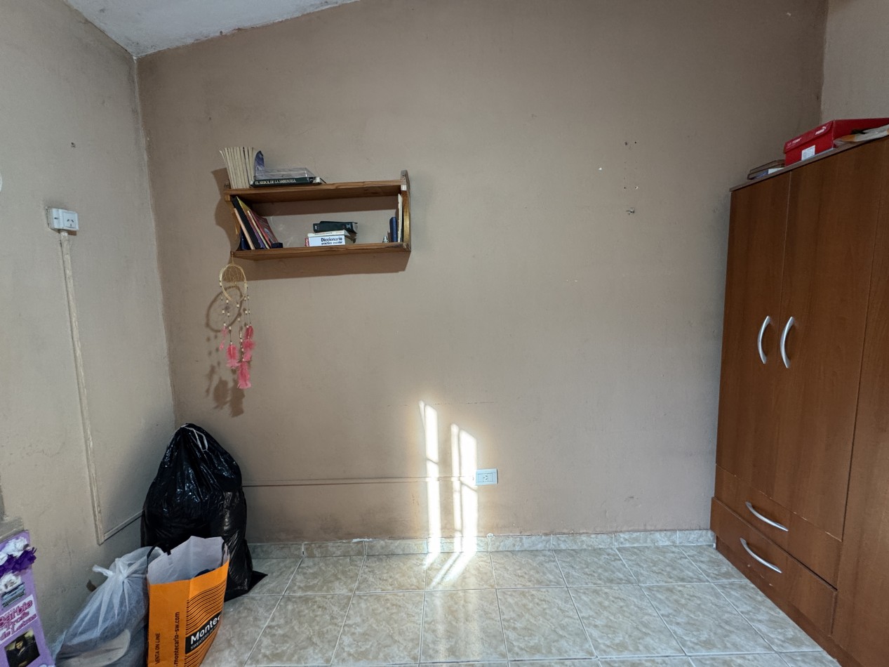 VENTA - CASA 4 DORMITORIOS 