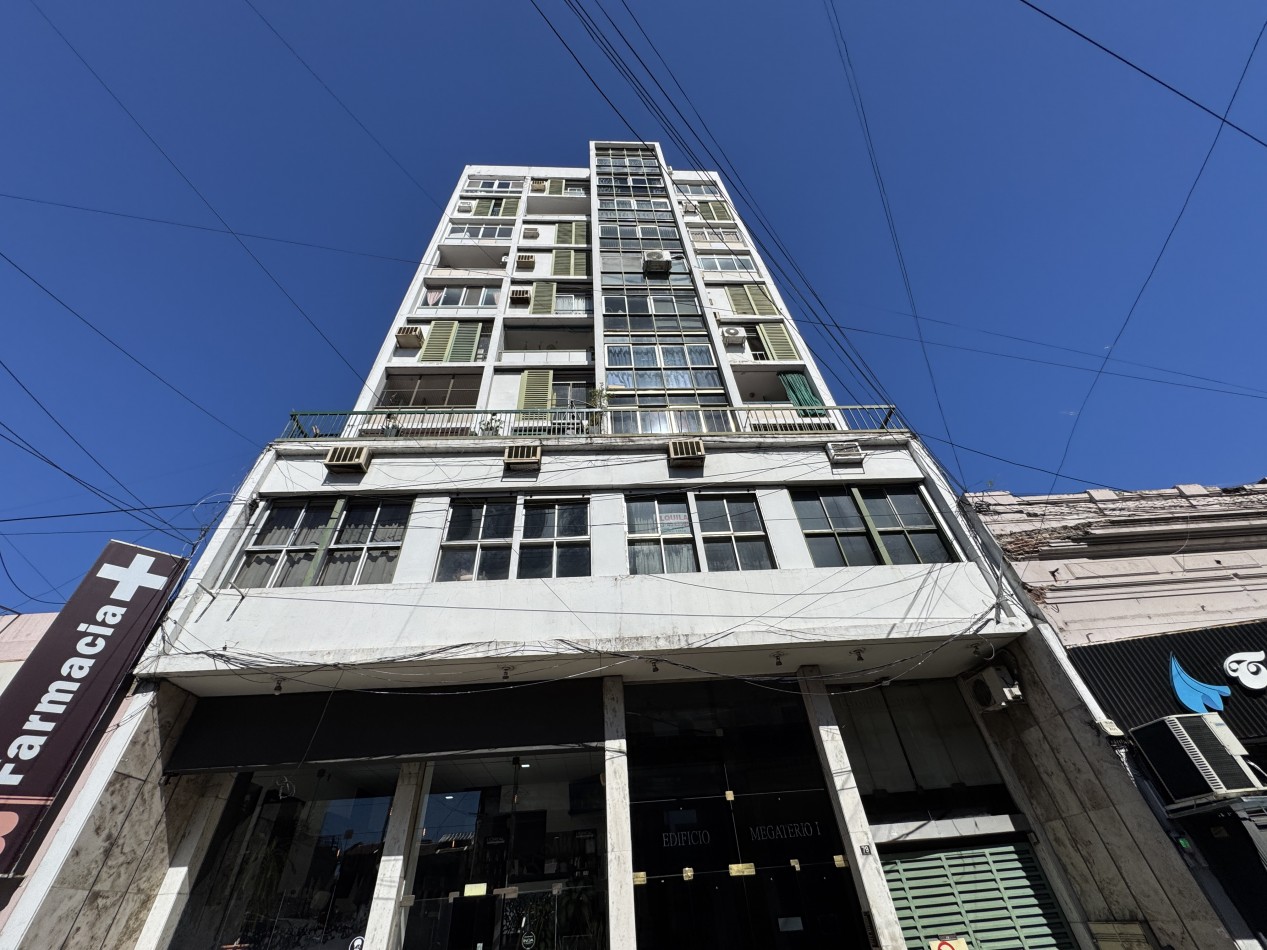 EN VENTA DEPARTAMENTO DE 2 DORMITORIOS CON COCHERA