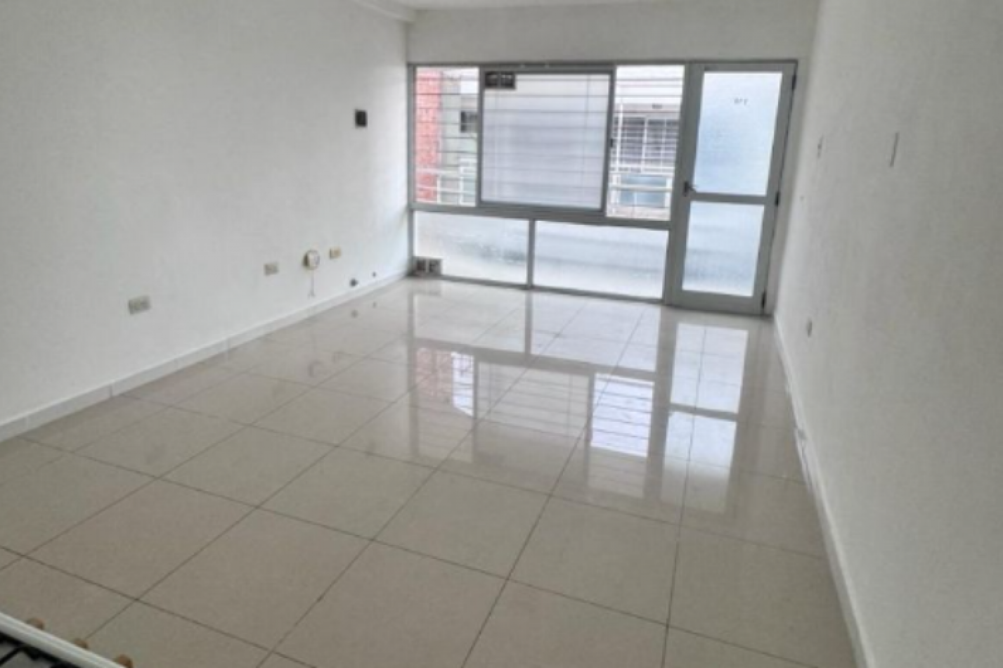 Alquiler departamento de 1 dormitorio - Piso 11 en zona Paraguay, Parana