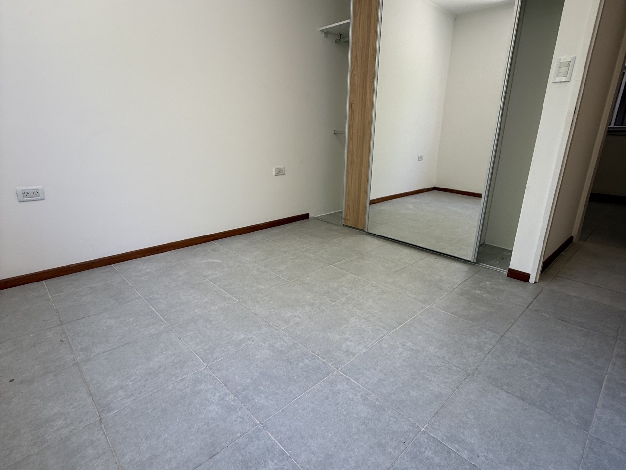 Alquiler departamento de 2 dormitorios con cochera - Zona Parque en Parana