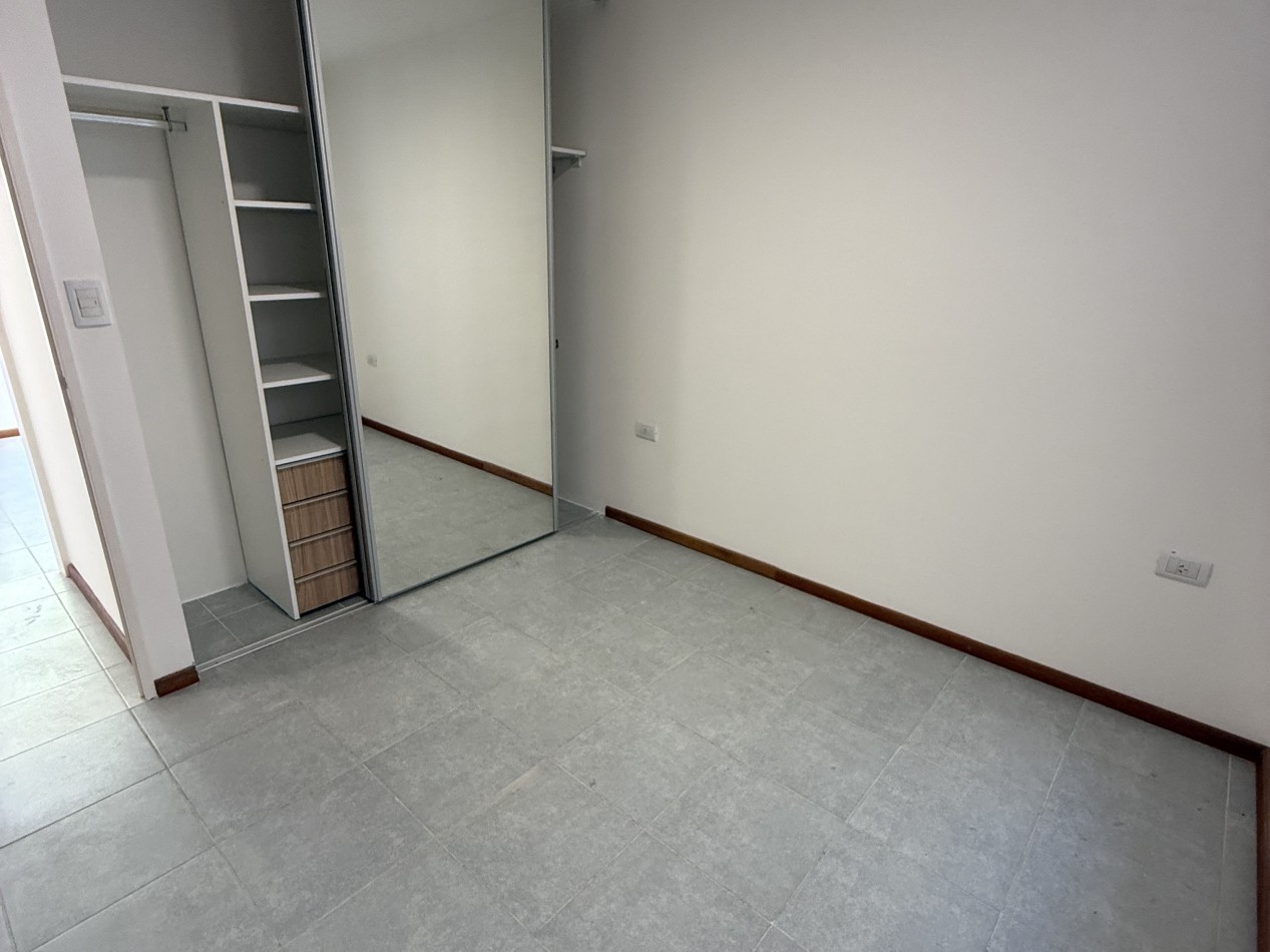 Alquiler departamento de 2 dormitorios con cochera - Zona Parque en Parana