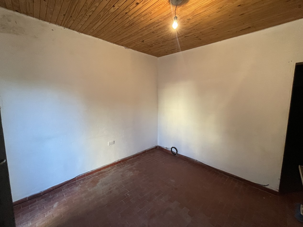 Alquiler casa de 1 dormitorio - Zona Zeballos y Brown en Parana