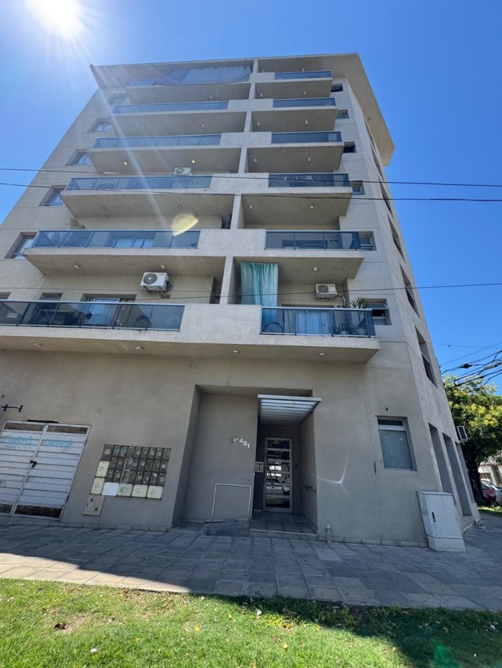 Alquiler monoambiente con balcon al frente - Zona Facultades en Parana