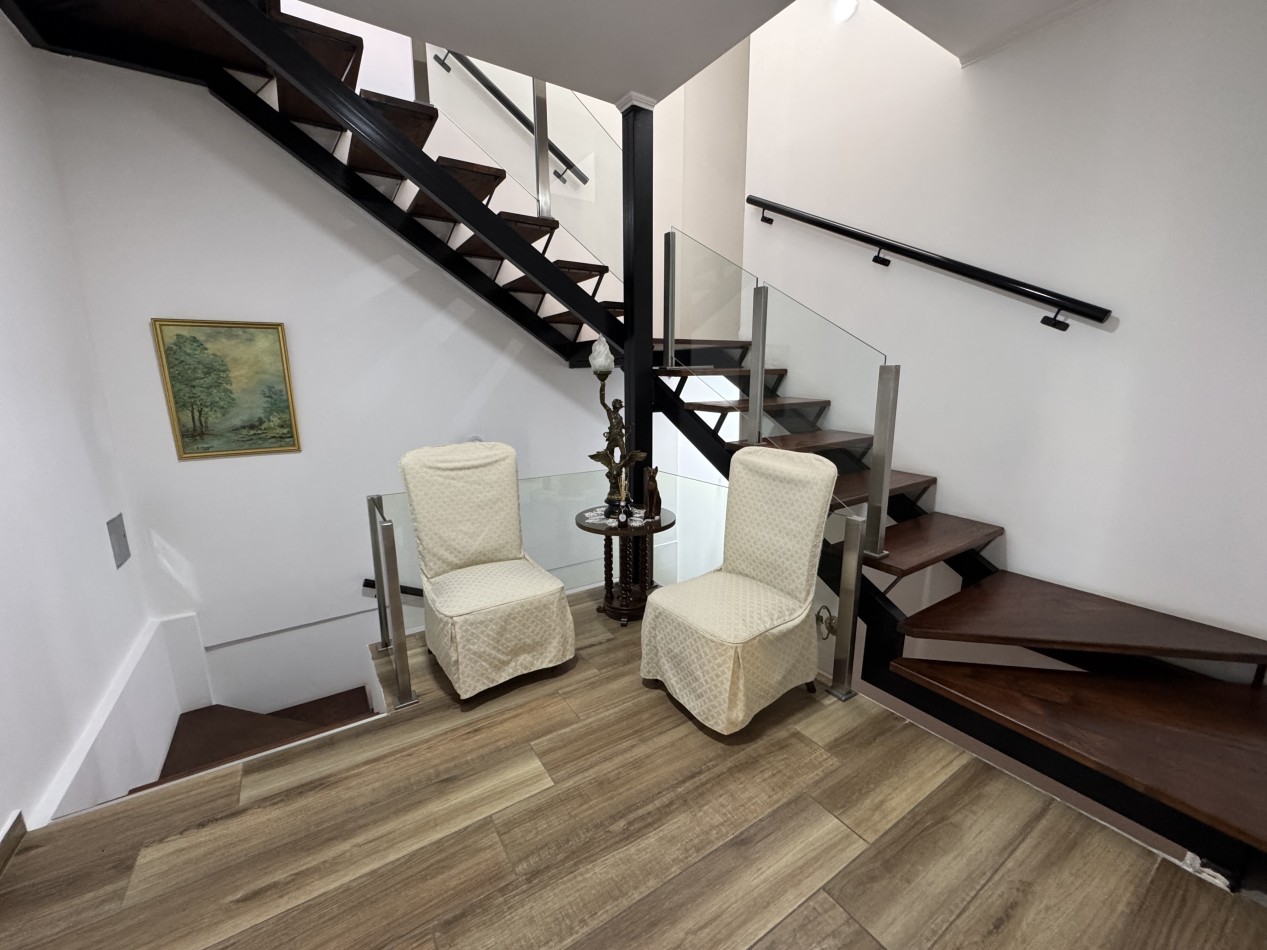 Casa apta credito de 3 dormitorios con terraza y quincho - Zona Plaza Saenz Peña en Parana